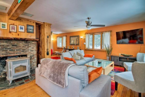 Vermont Getaway with Deck - 6 Miles to Mt Snow!